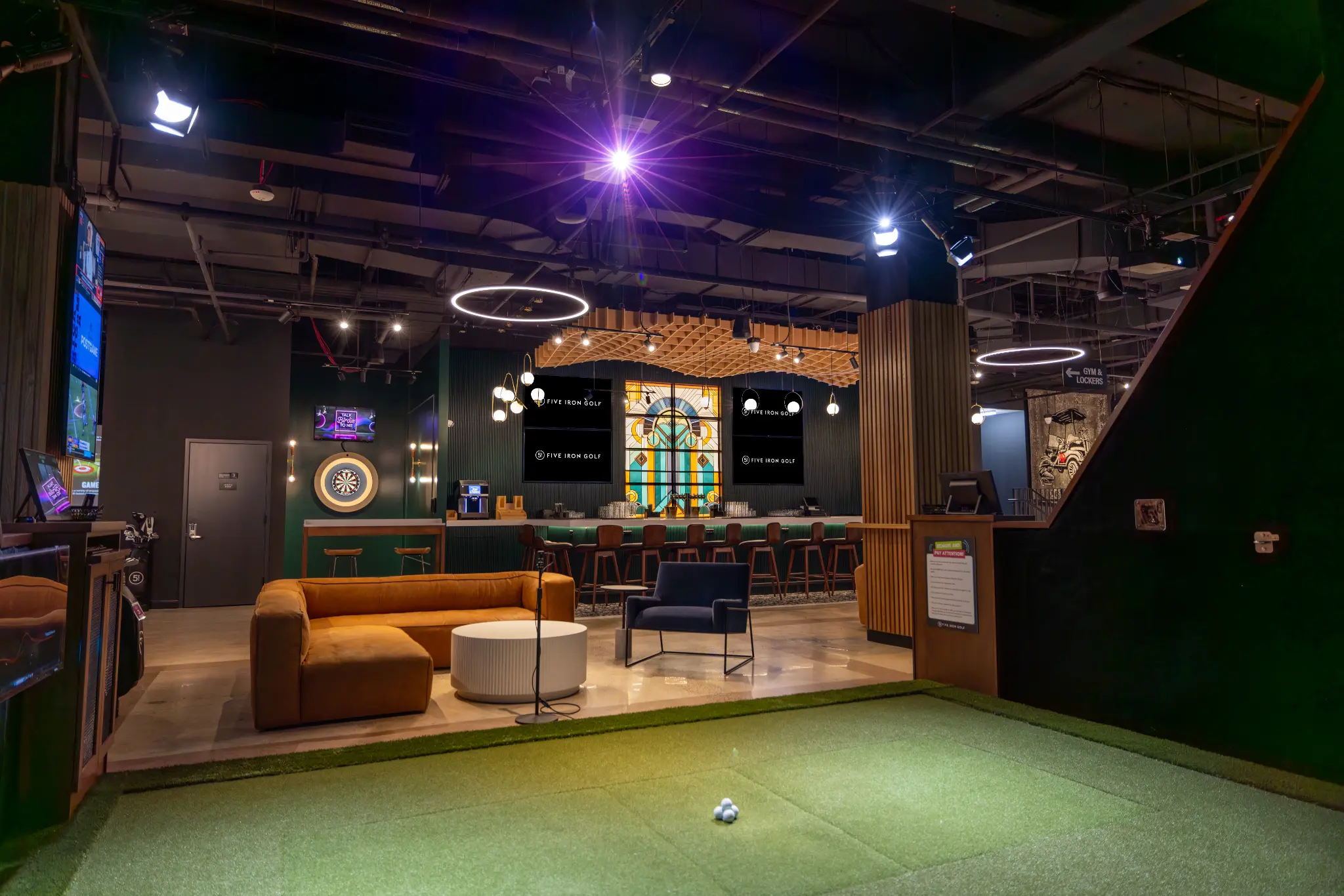 Five Iron hospitality photo 3